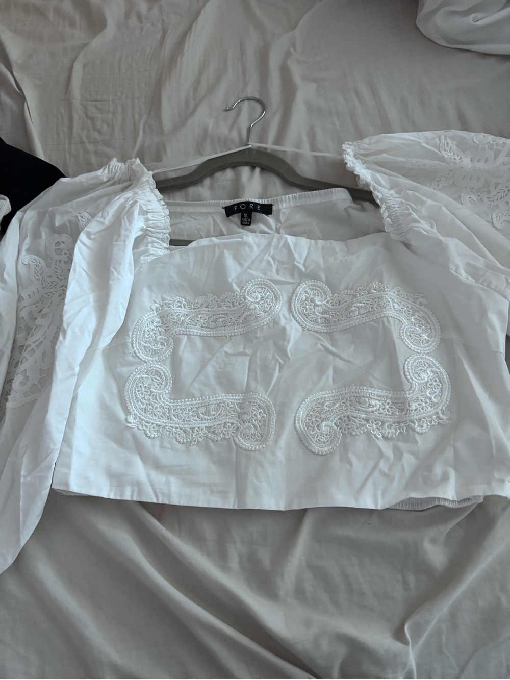 G/FORE White Embroidered Puff-Sleeve Crop Blouse